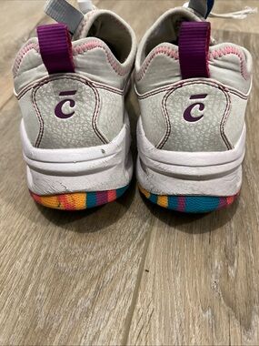 Clove White Slip-On Sneakers multi colored sole Women sz 8.5 new cloud inserts